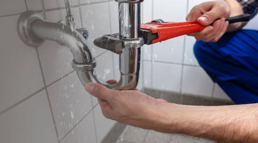 Leak Detection Services in Breckenridge, MI